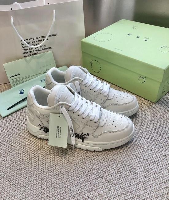 Fendi Premium Casual Comfortable Leather Sneakers With Durable Sole