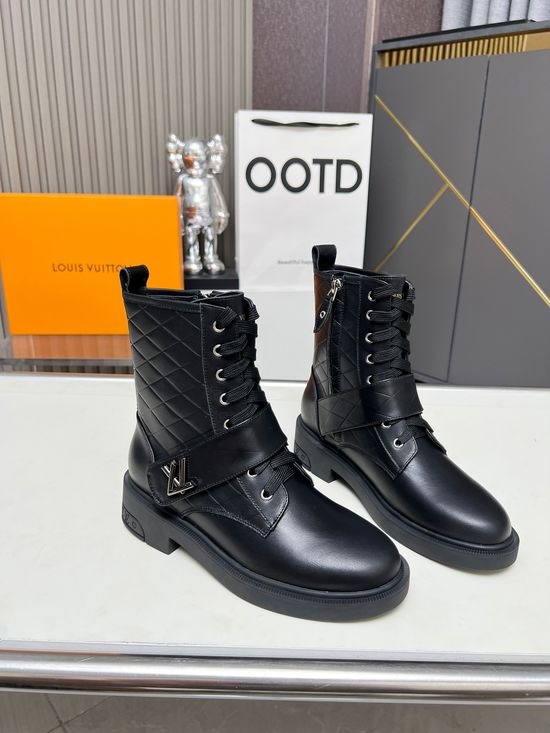 Louis Vuitton Premium Leather Flat Boots Side Zipper Comfortable Stylish