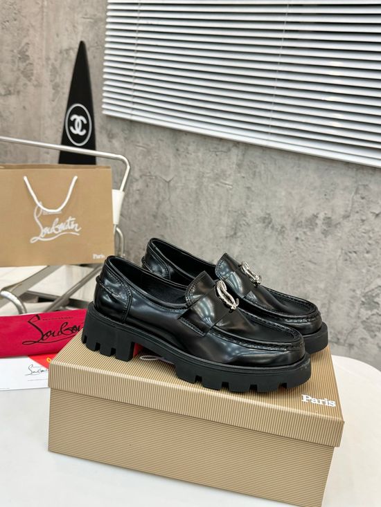 Louis Vuitton Elegant Leather Fashion Dress Shoes