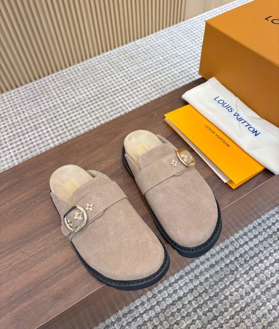 Louis Vuitton LV Non-slip Soft Sole Warm Furry Comfort Slippers