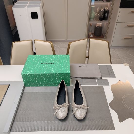 Balenciaga Soft Comfortable Bow Decor Flat Shoes with Premium Material