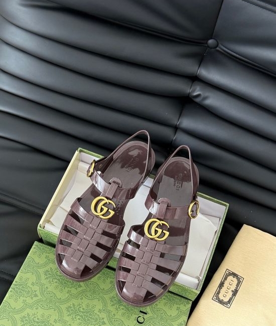 Gucci Glossy Translucent TPU Jelly Sandals Exquisite Craft