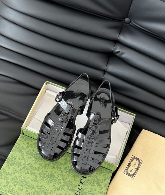 Gucci Glossy Translucent TPU Jelly Sandals Exquisite Craft