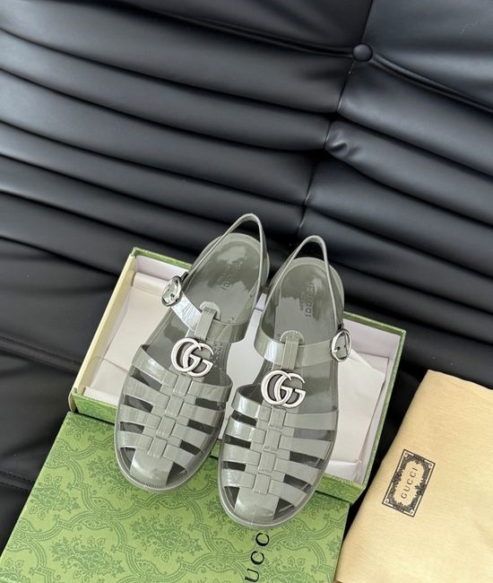 Gucci Glossy Translucent TPU Jelly Sandals Exquisite Craft