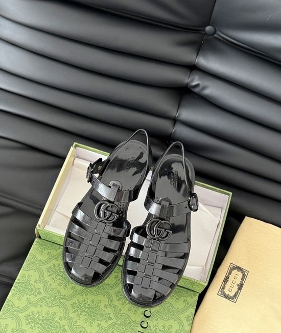 Gucci Glossy Translucent TPU Jelly Sandals Exquisite Craft