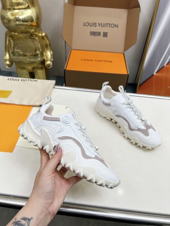 Louis Vuitton Embossed Leather Casual Sneakers With Wave Outsole