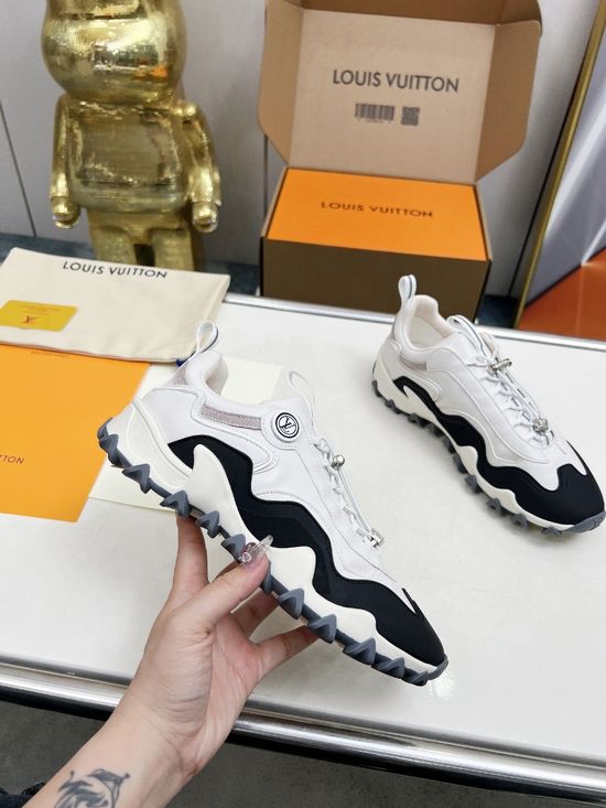 Louis Vuitton Premium Leather Sneakers with Flexible Wave Outsole