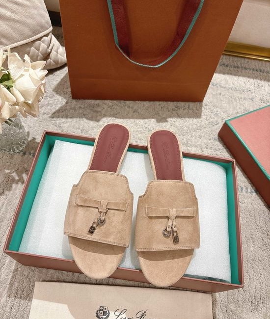 Loro Piana Comfortable Knitted Slippers with Soft Sheepskin Insole