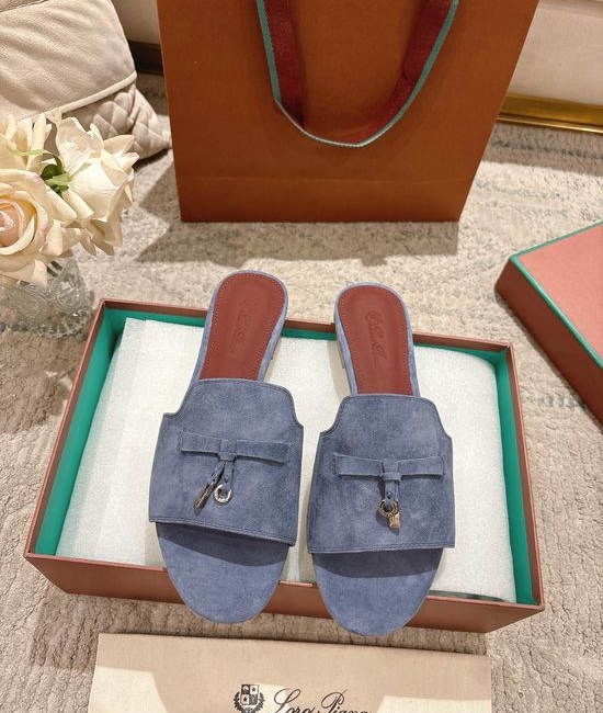 Loro Piana Comfortable Knitted Slippers with Soft Sheepskin Insole