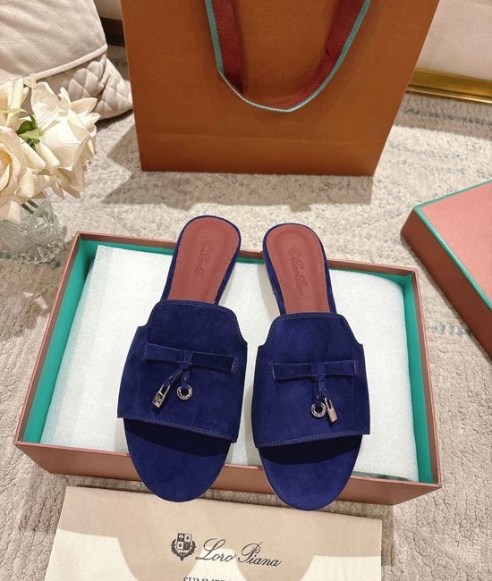 Loro Piana Comfortable Knitted Slippers with Soft Sheepskin Insole