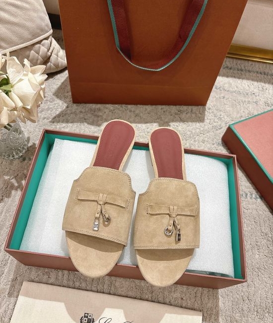 Loro Piana Comfortable Knitted Slippers with Soft Sheepskin Insole