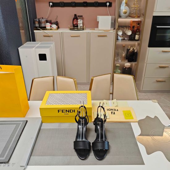 Fendi Embossed Decor Hollow Low Heel Comfortable Fashion Elegant Sandals