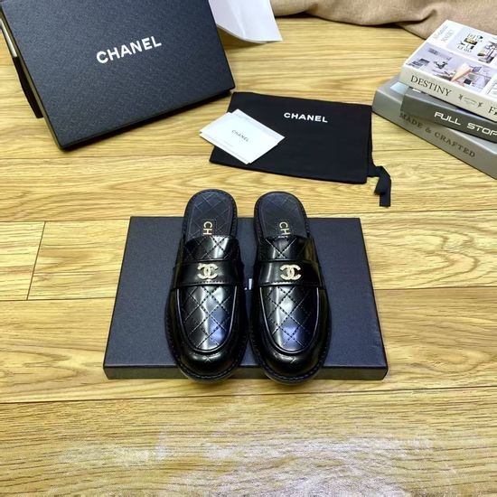 Chanel Vintage Style Slip-on Sandals With Leather Trim