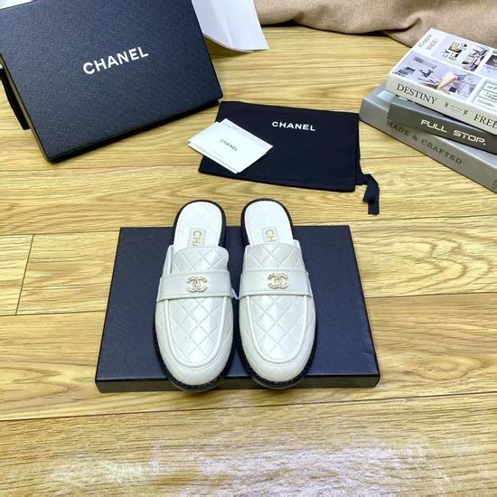 Chanel Vintage Style Slip-on Sandals With Leather Trim