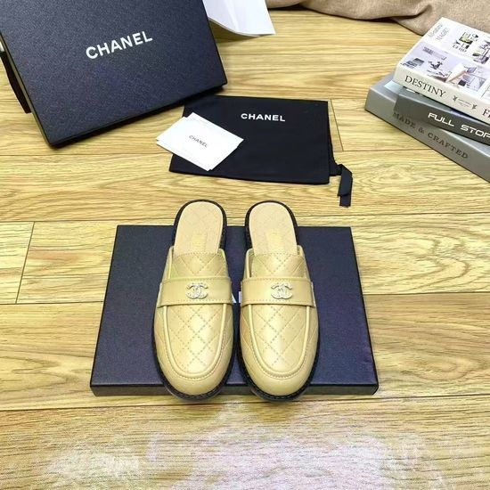 Chanel Vintage Style Slip-on Sandals With Leather Trim