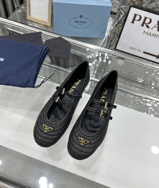 Prada Hand Woven Raffia Ballet Flats Comfort Elegant Casual Shoes