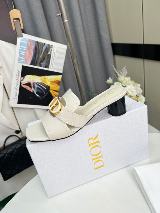 Christian Dior Genuine Leather Mid Heel Dress Pumps