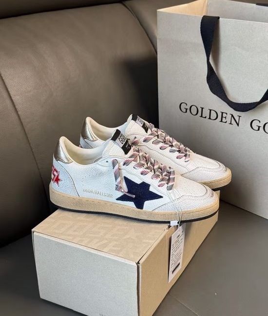 Golden Goose GGDB Premium Distressed Casual Sneakers With Blue Star Accent