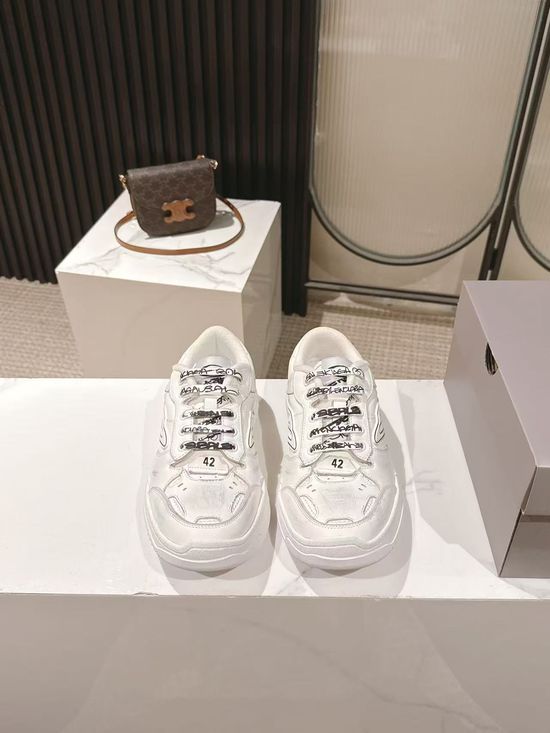 Balenciaga Vintage Distressed Leather Casual Sneakers with Signature Detail