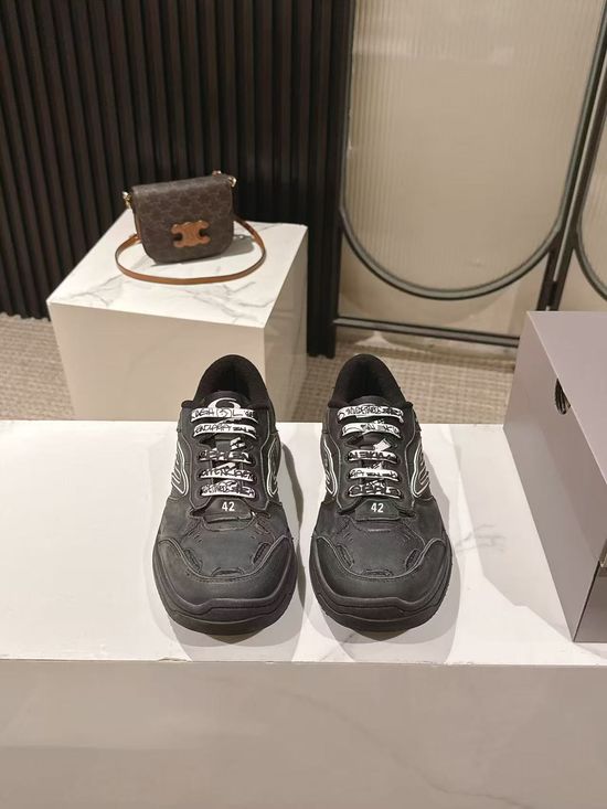 Balenciaga Vintage Distressed Leather Casual Sneakers with Signature Detail