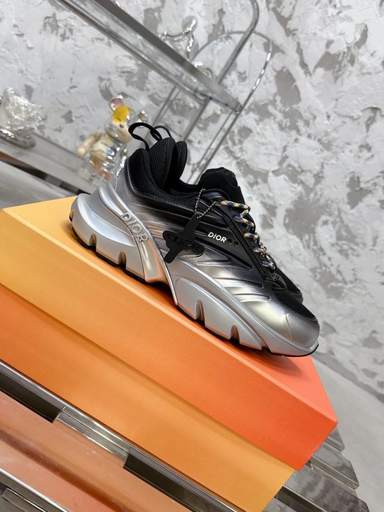 Christian Dior Gradient Casual Chunky Sneakers with Breathable Mesh