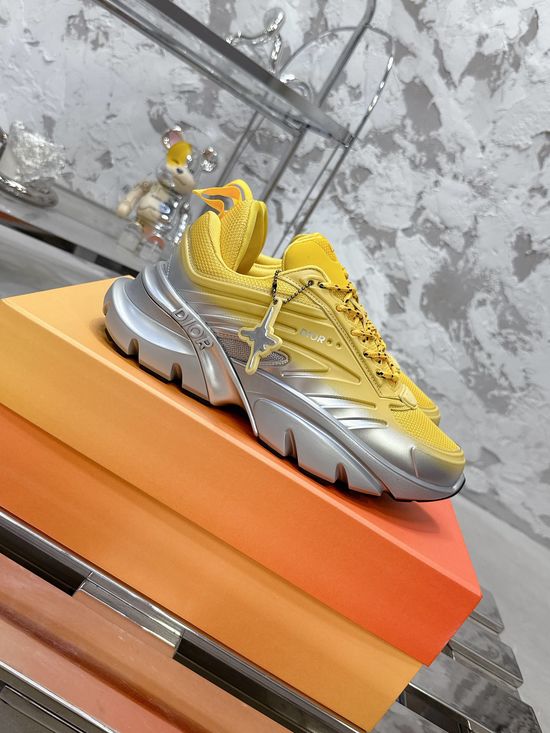Christian Dior Gradient Casual Chunky Sneakers with Breathable Mesh