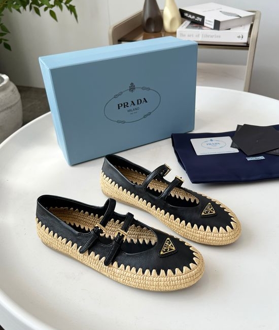 Prada Hand Woven Raffia Ballet Flats Comfort Elegant Casual Shoes