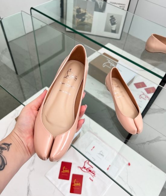 Louis Vuitton LV Patent Leather Split Toe Ballet Flats With Red Sole