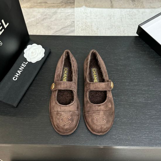 Chanel Warm Faux Fur Buckle Dress Shoes for Everyday Wear