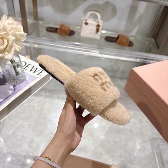Miu Miu Pure Wool Upper Non-slip TPU Sole Fuzzy Slippers