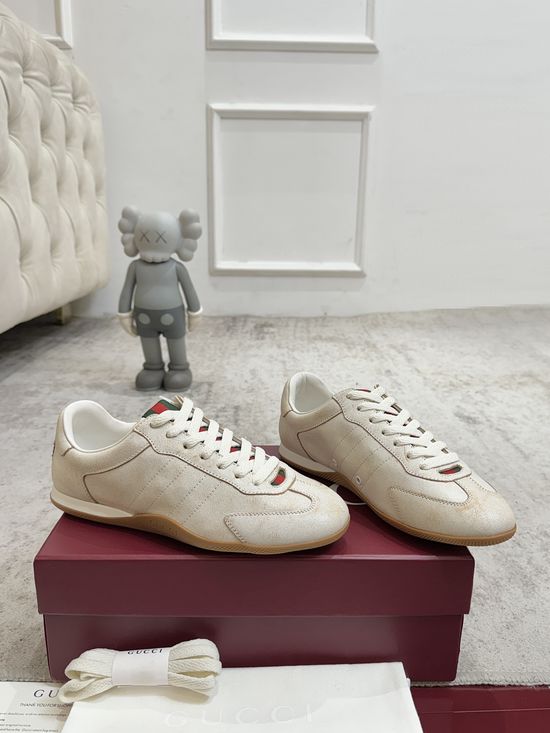 Gucci Lightweight Sport Shoes with Striped Details
