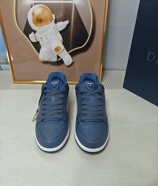 Christian Dior CD Premium Leather Casual Sneakers Classic Comfortable Daily Shoes