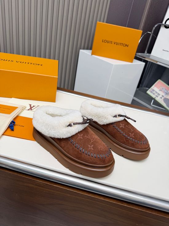 Louis Vuitton High-gloss Leather Furry Slippers Warm Comfortable Non-slip