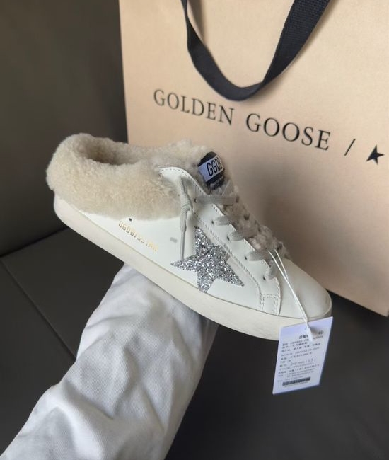 Golden Goose GGDB Vintage Style Distressed Mules Comfortable Warm Lined Suede Upper