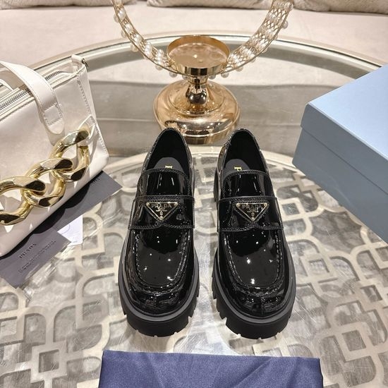 Prada Patent Leather Loafers Classic Comfortable Non-slip Casual Shoes