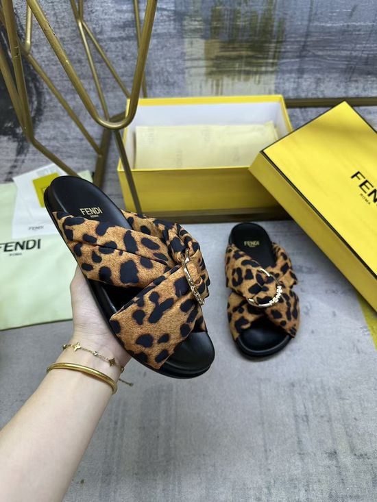 Fendi Double Strap Flat Slippers Leopard Print With Decorative Buckle