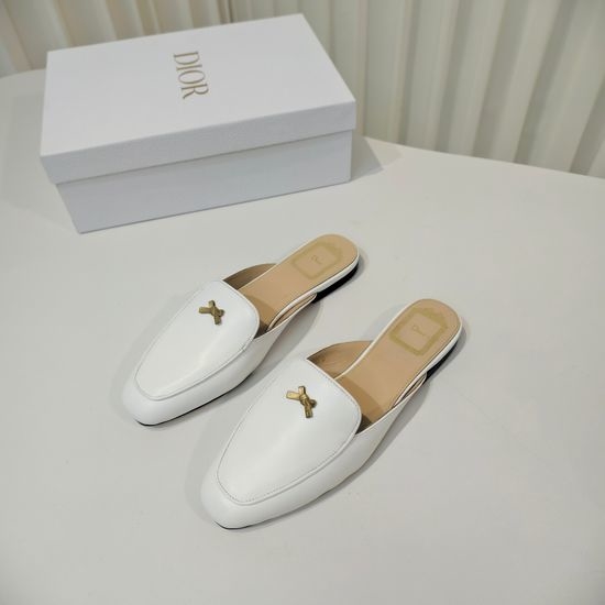 Christian Dior CD Bow Decor Leather Mules With Soft Insole