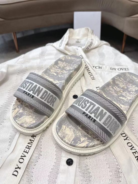 Christian Dior Embroidered Thick Sole Casual Slide Sandals