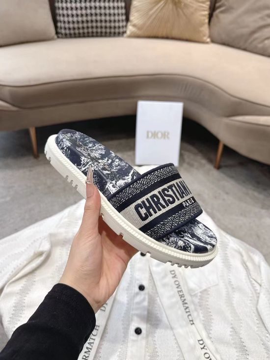 Christian Dior Embroidered Thick Sole Casual Slide Sandals