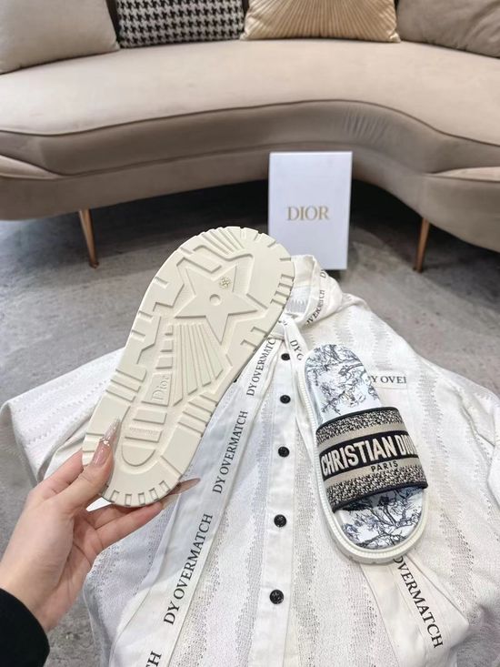 Christian Dior Embroidered Thick Sole Casual Slide Sandals