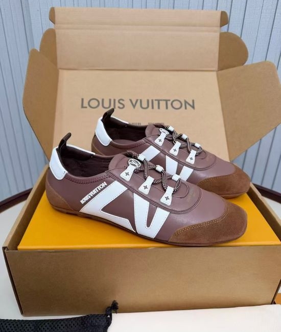 Louis Vuitton LV Vintage Style Leather Laced Comfortable Sneakers