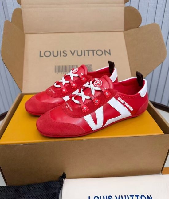 Louis Vuitton LV Vintage Style Leather Laced Comfortable Sneakers