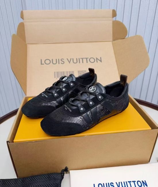 Louis Vuitton LV Vintage Style Leather Laced Comfortable Sneakers