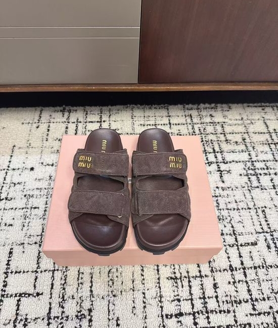 Miu Miu Soft Suede Comfort Elegant Casual Sandals