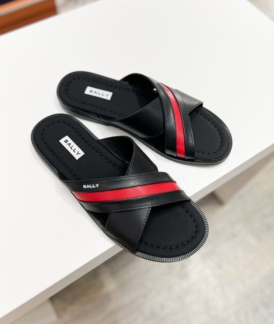 Burberry Premium Cowhide Slides with Soft Non-slip Outsole