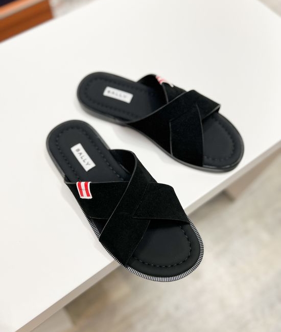 Burberry Premium Cowhide Slides with Soft Non-slip Outsole