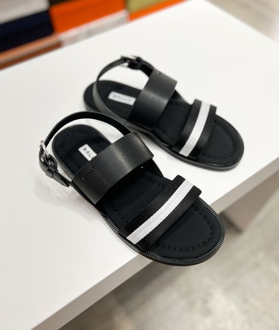 Burberry Premium Cowhide Slides with Soft Non-slip Outsole