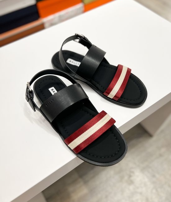 Burberry Premium Cowhide Slides with Soft Non-slip Outsole