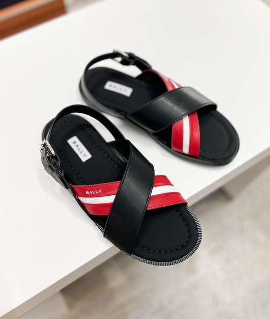 Burberry Premium Cowhide Slides with Soft Non-slip Outsole