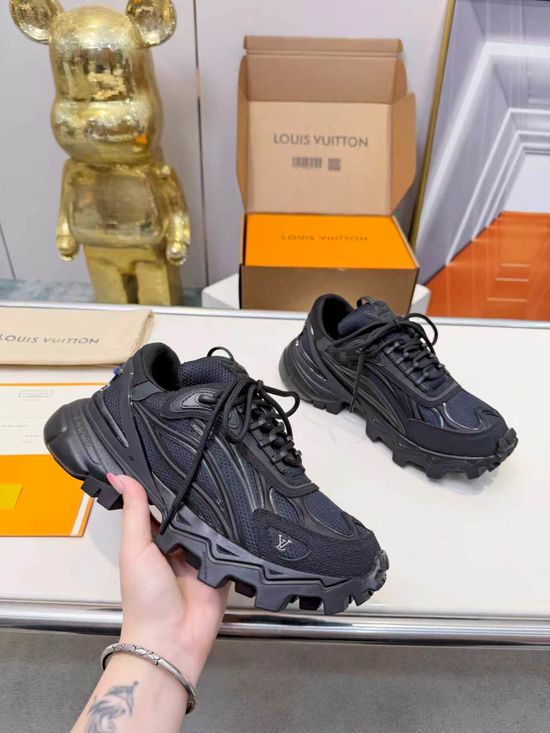 Louis Vuitton Spliced Upper Non-slip Comfortable Outdoor Casual Sneakers